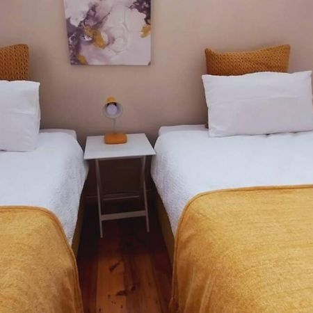 Spacious 1 Bedroom, Self Catering Apartment In Glenwood, Дурбан Экстерьер фото